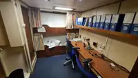 Kapal pasokan keur dijual