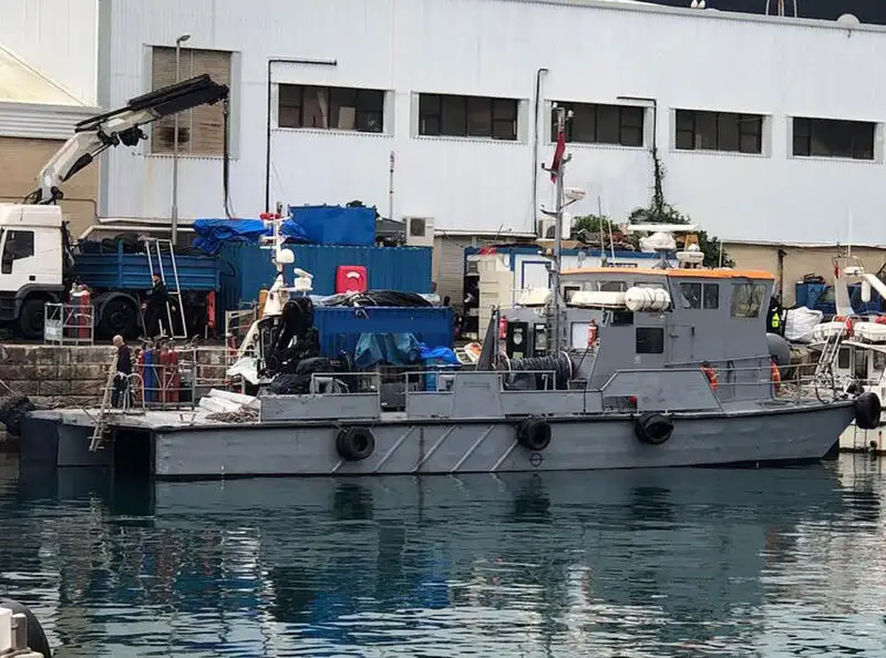 Kapal kerja keur dijual