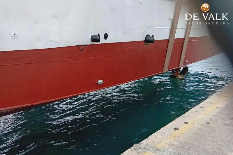 Kapal penarik keur dijual