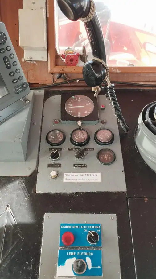 Kapal penarik keur dijual