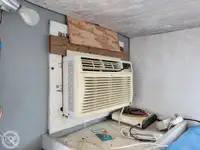 Kapal pasokan keur dijual