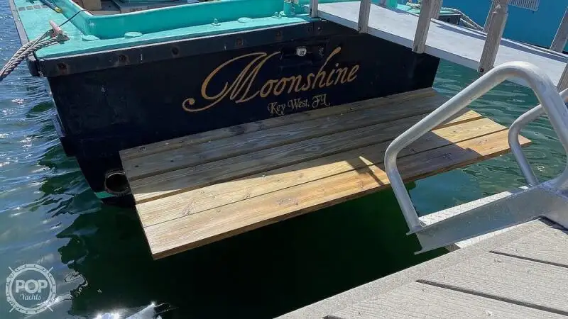 Kapal pesiar keur dijual