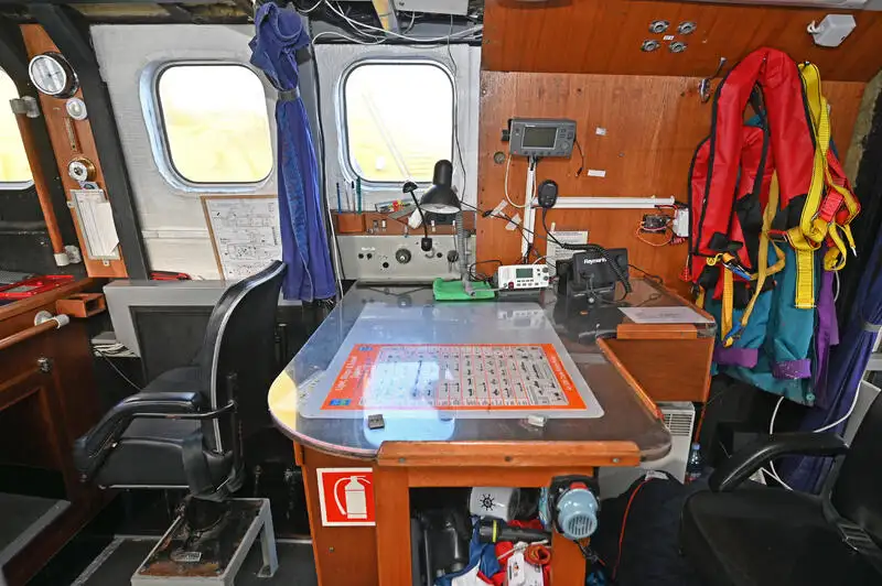 Kapal penyelamat keur dijual