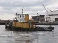 Tow boat pikeun dijual