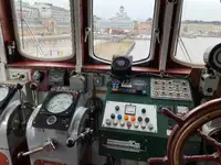 Kapal pesiar keur dijual