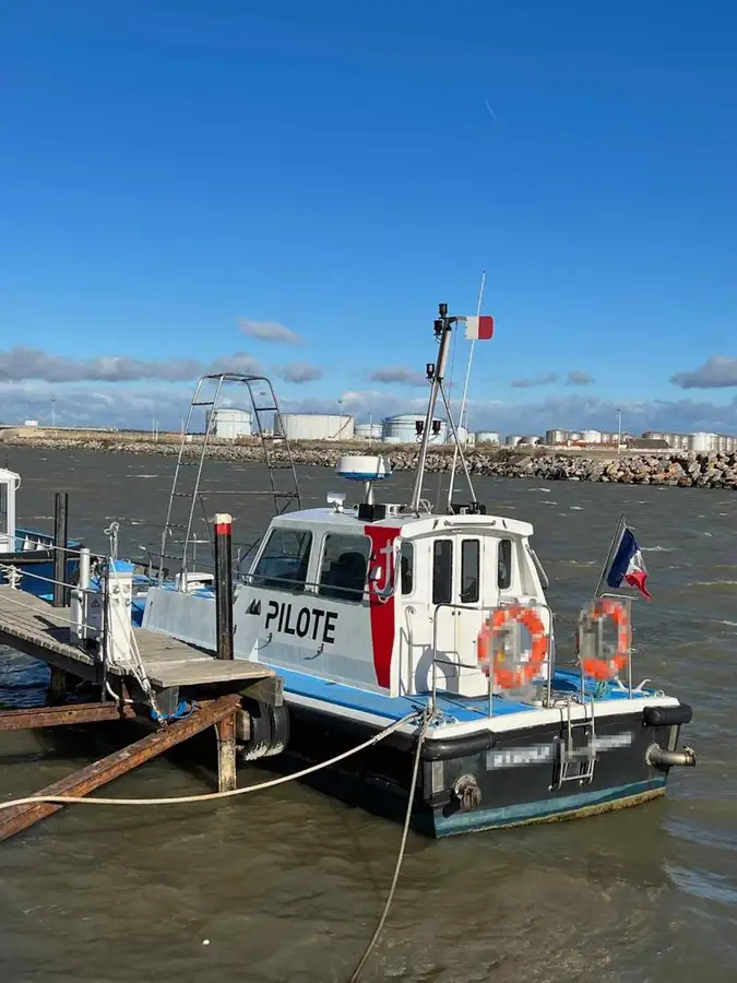 Kapal pilot keur dijual