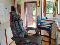 Kapal pendaratan, tangki keur dijual