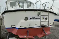Kapal kerja keur dijual
