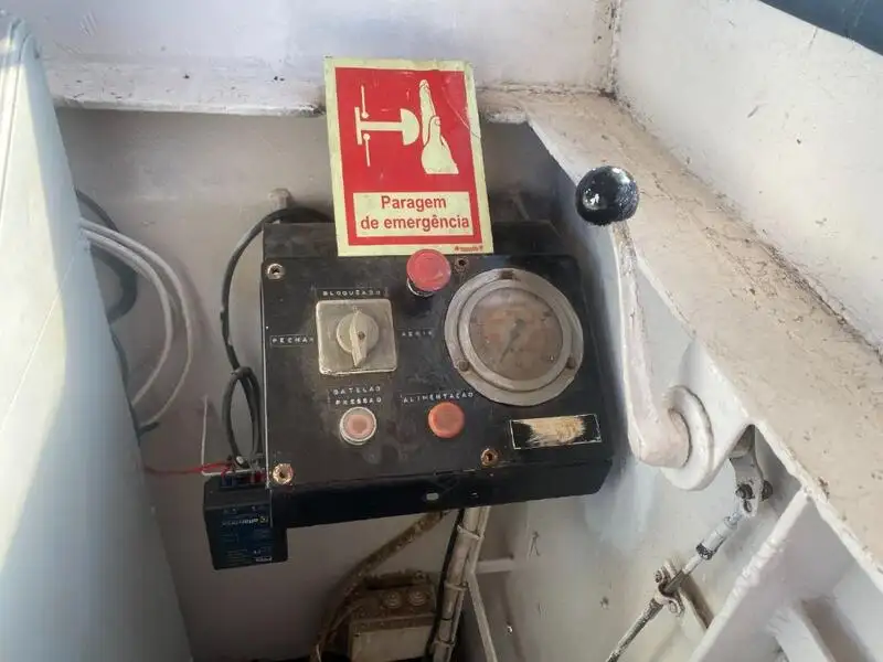 Kapal penarik keur dijual