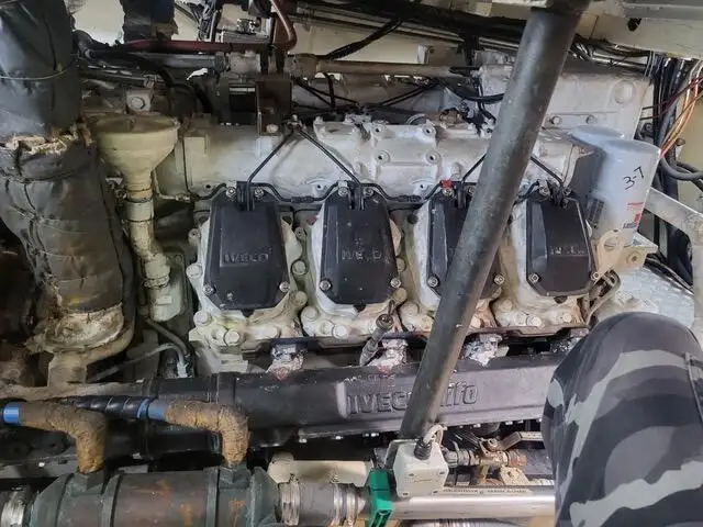 Kapal pangangkut LNG keur dijual