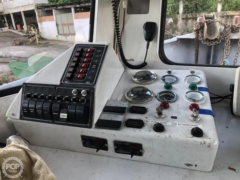 Kapal pasokan keur dijual