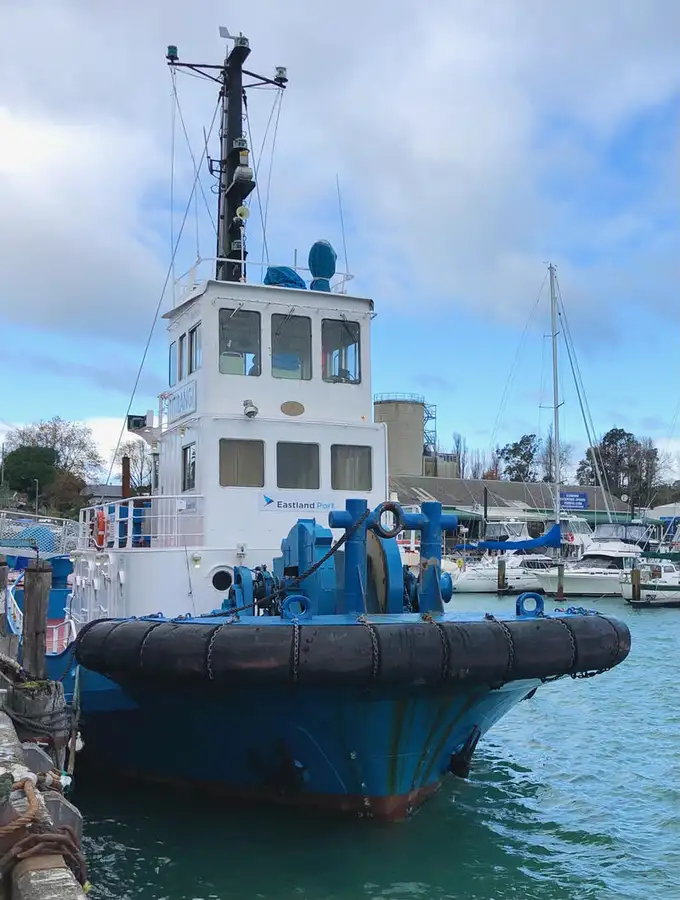 Kapal penarik keur dijual