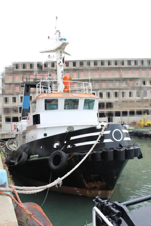 Kapal penarik keur dijual