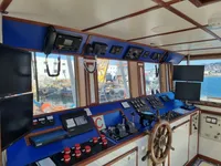 Kapal kerja keur dijual