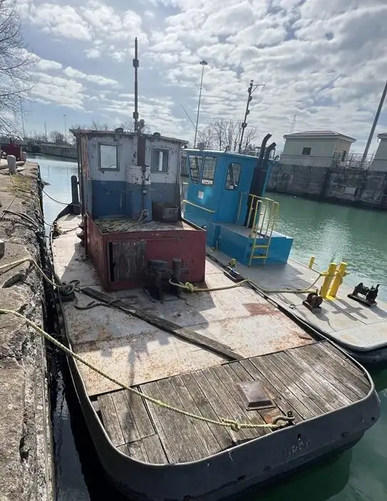 Kapal penarik keur dijual