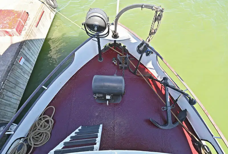 Kapal pesiar keur dijual
