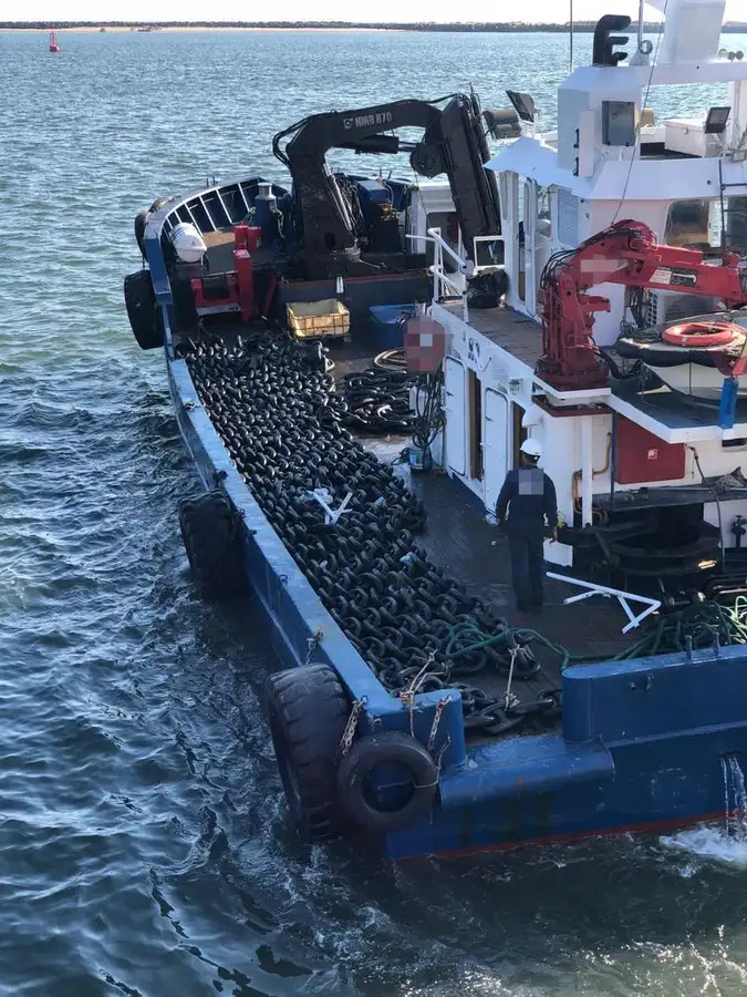 Kapal kerja keur dijual
