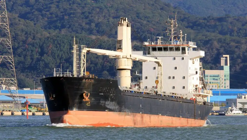 Kapal pangangkut barang curah keur dijual