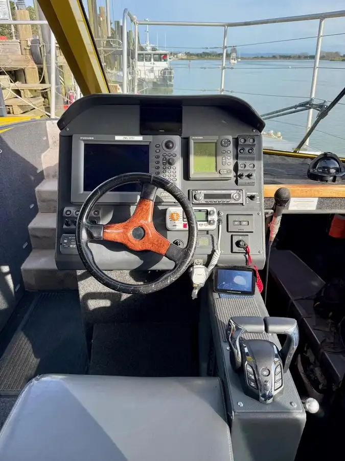 Kapal pesiar keur dijual