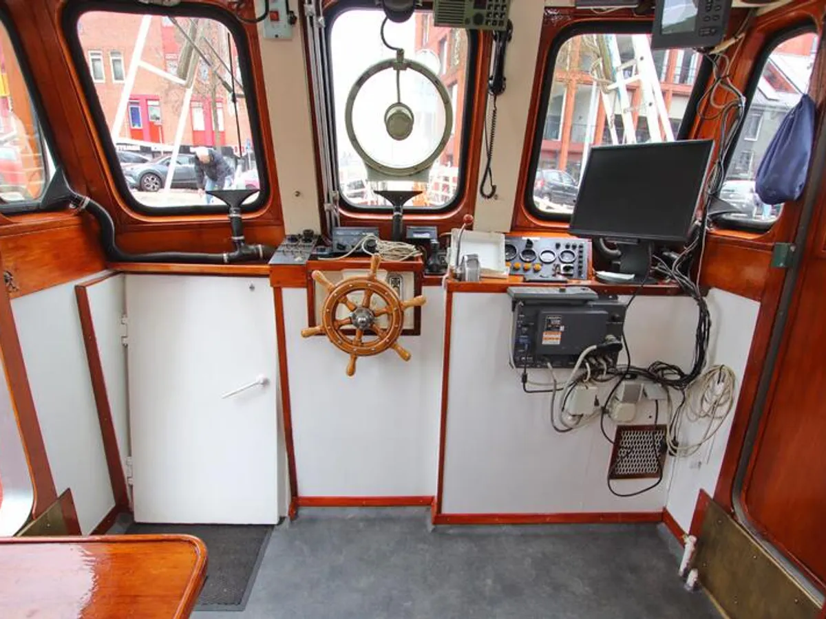 Kapal pilot keur dijual