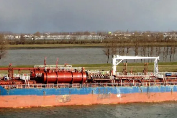 Oil/Chemical tanker for sale