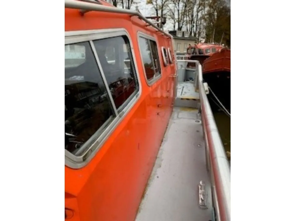 Kapal kerja keur dijual