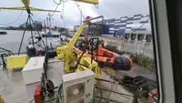 Kapal pasokan keur dijual