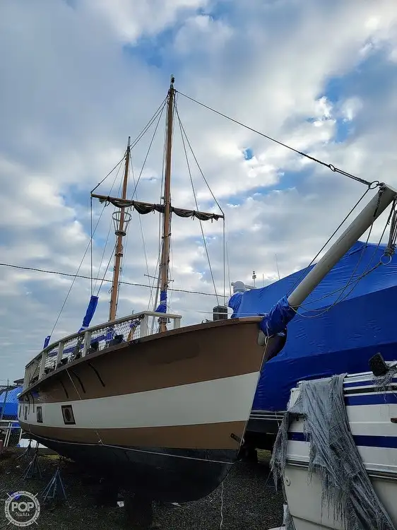 Kapal pesiar keur dijual