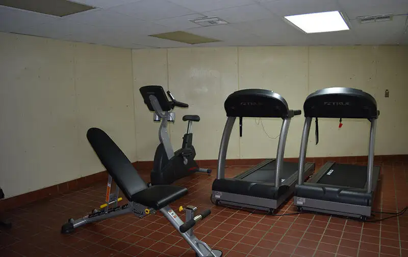 Kapal pangangkut LNG keur dijual