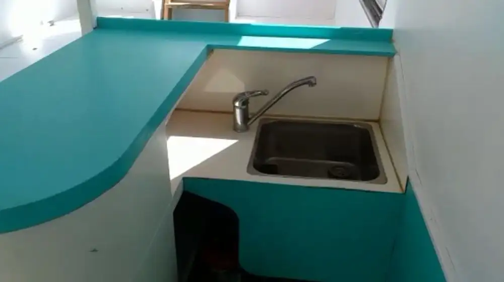 Kapal kru keur dijual