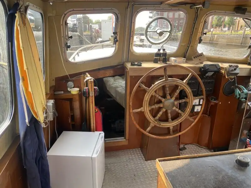 Kapal penarik keur dijual