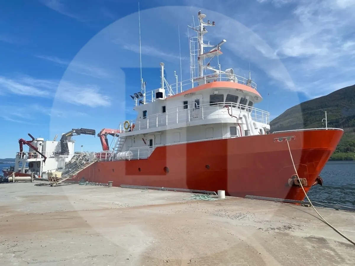 Kapal survei keur dijual
