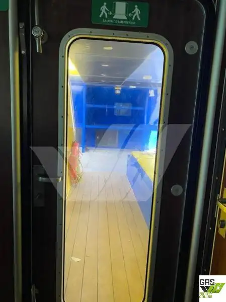Kapal pesiar keur dijual