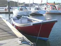 Kapal kerja keur dijual