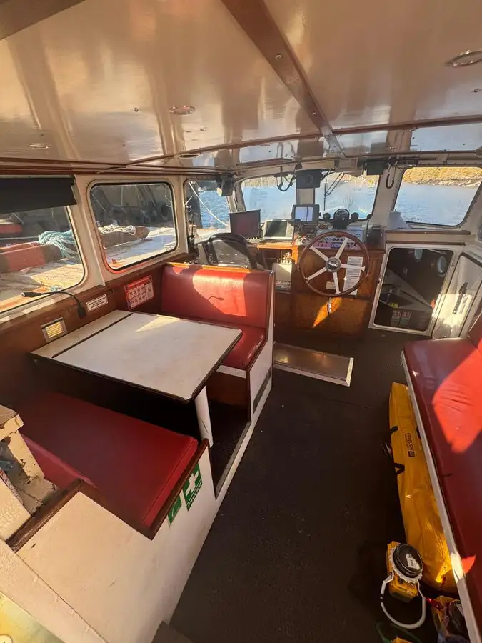 Kapal penarik keur dijual