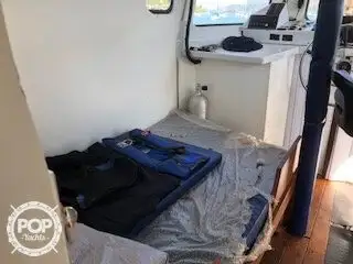 Kapal pasokan keur dijual