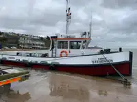 Tow boat pikeun dijual