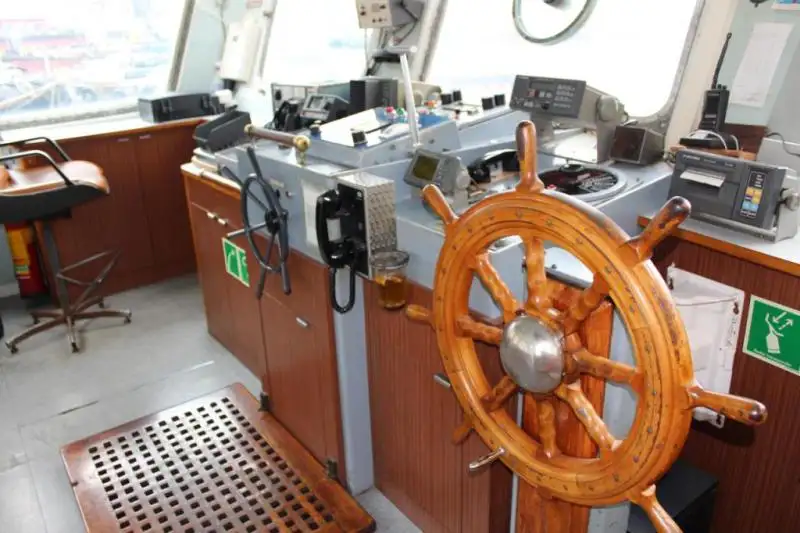 Kapal penarik keur dijual