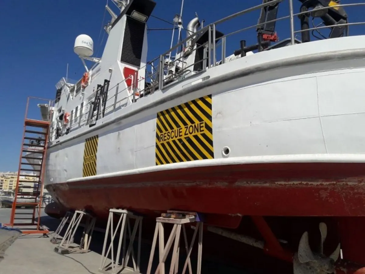 Kapal survei keur dijual