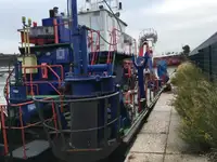 Kapal keruk keur dijual