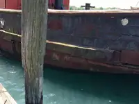 Kapal penarik keur dijual