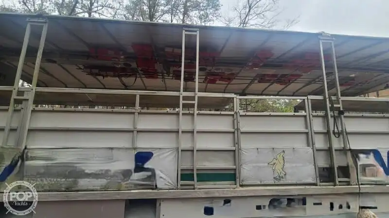 Kapal pesiar keur dijual
