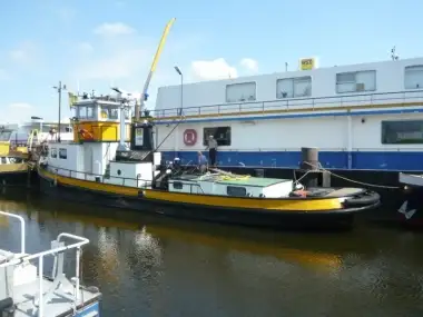 Kapal penarik keur dijual