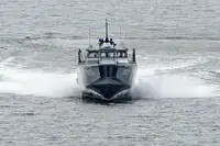 Kapal angkatan laut / militer keur dijual