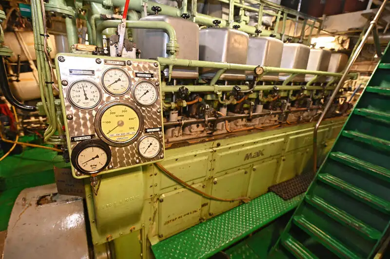 Kapal penarik keur dijual