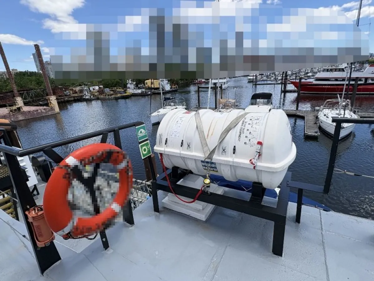Kapal survei keur dijual