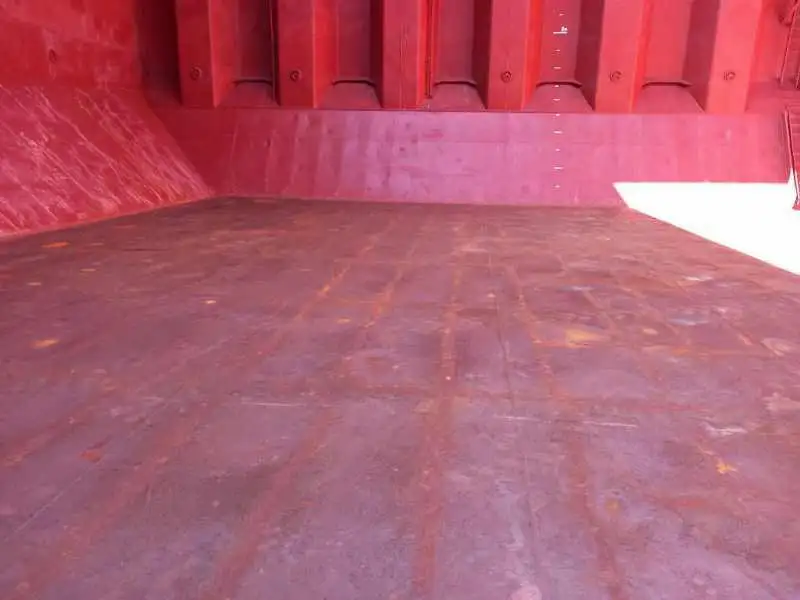 Kapal pangangkut barang curah keur dijual