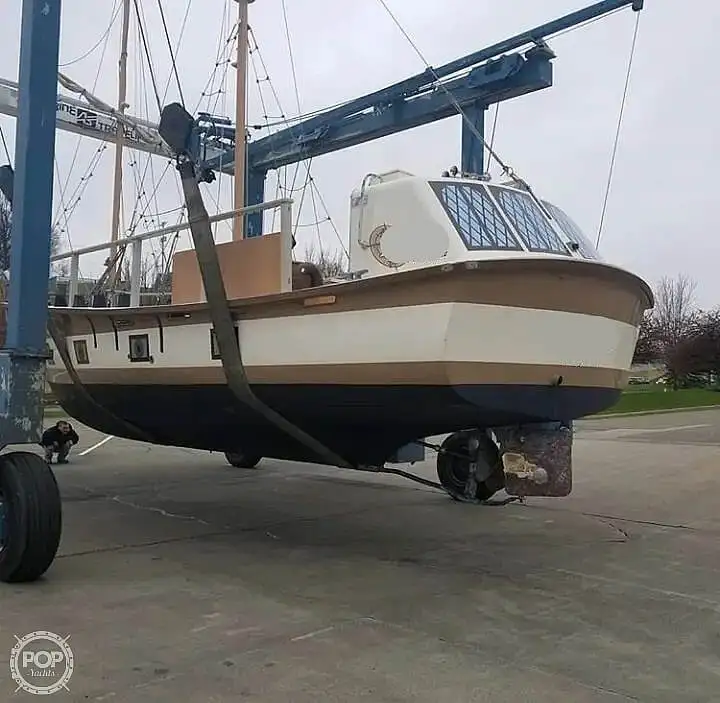 Kapal pesiar keur dijual
