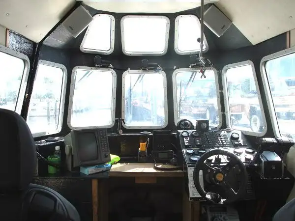 Kapal kru keur dijual
