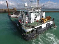 Kapal pasokan keur dijual